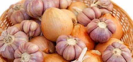 آب پیاز برای رشد مو