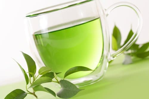 طرز تهیه ماسک آلوورا برای مو